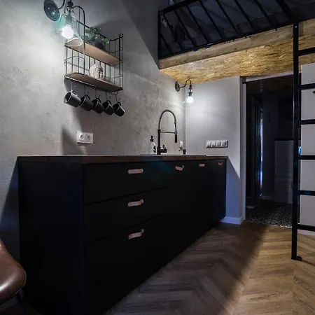 Close-urban Chic -2 - Praga Polnoc - - Zabkowska *