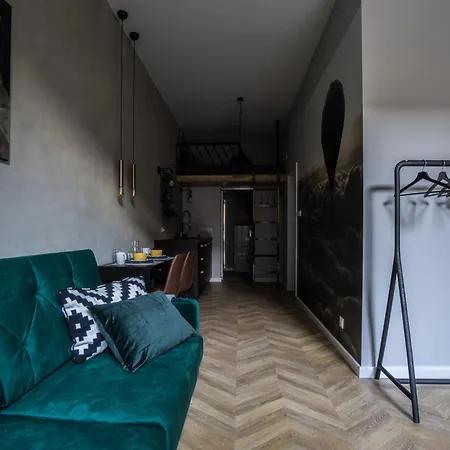 Close-urban Chic -2 - Praga Polnoc - - Zabkowska *